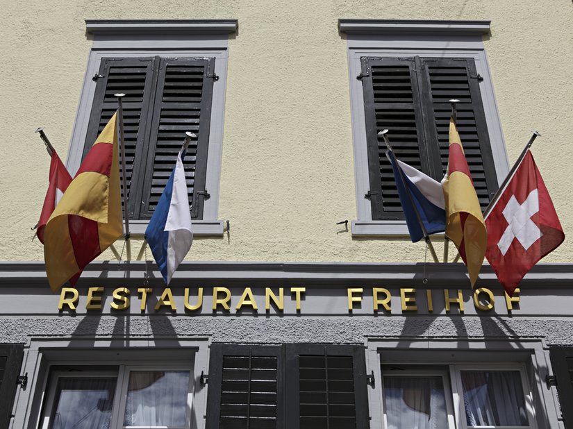 L'edificio ospita il ristorante Freihof.