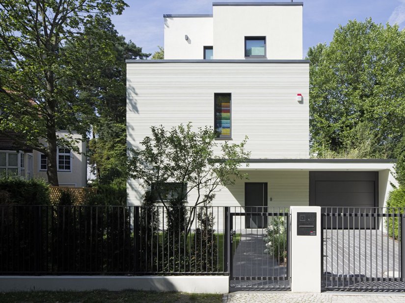 Con la sua facciata ETICS dal tocco creativo, questa abitazione di Berlino non passa certo inosservata.