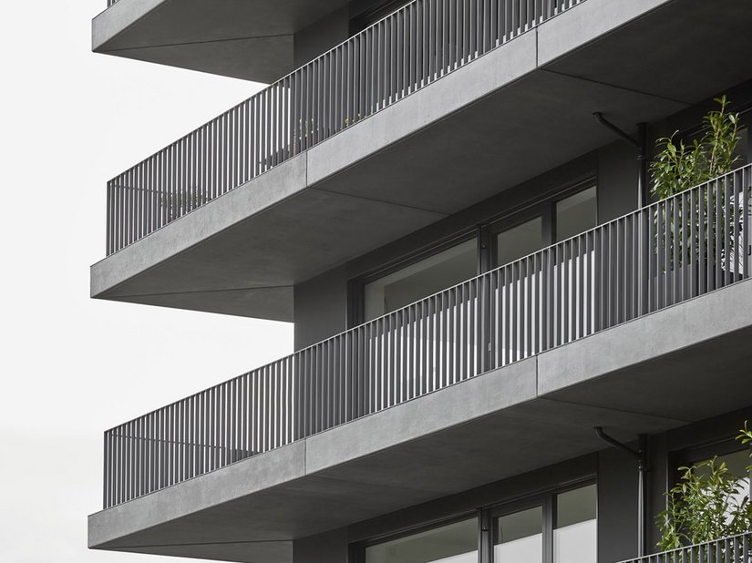 Tutti gli appartamenti sono disposti agli angoli dell'edificio e dispongono quindi sempre di due lati panoramici esposti alla luce naturale.