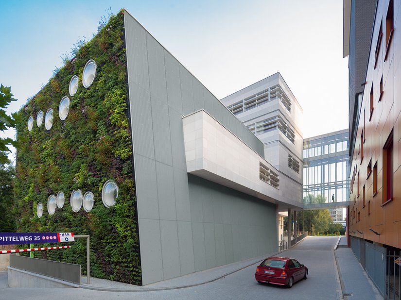 L'obiettivo degli architetti era quello di realizzare un edificio all'insegna della sostenibilità e del benessere.